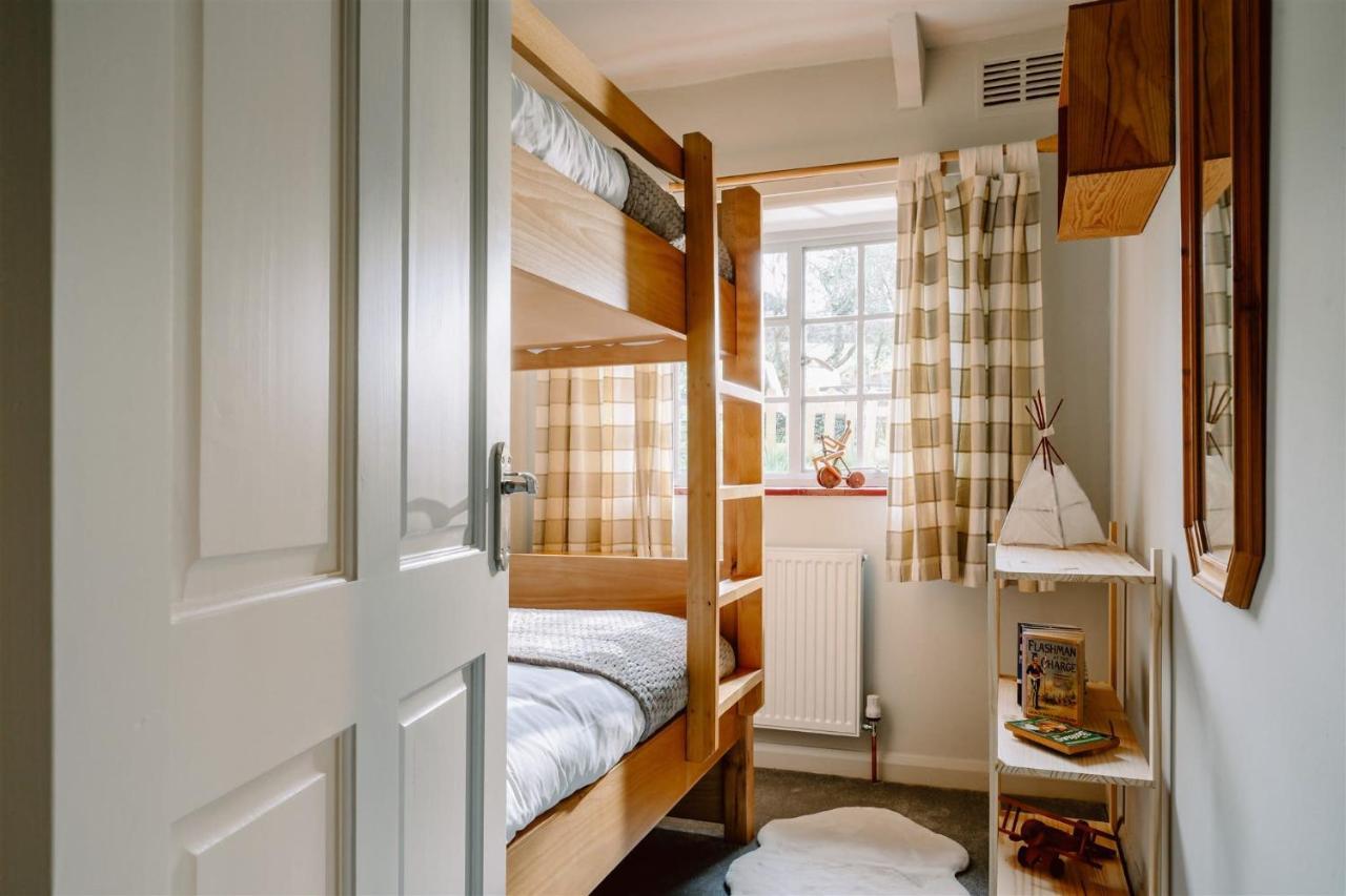 Апартаменты The Stables - Charming 15Th-Century Rural Bolthole Ньютон Эбэт Экстерьер фото